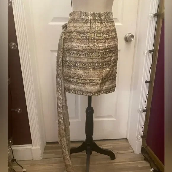 Rococo Sand mini skirt, M
